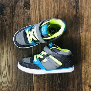 Shaun White Hi-Top Shoes, Youth Size 11